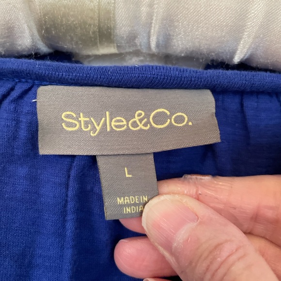 Style and Co Blue Embroidered Top. EUC. - Picture 2 of 3